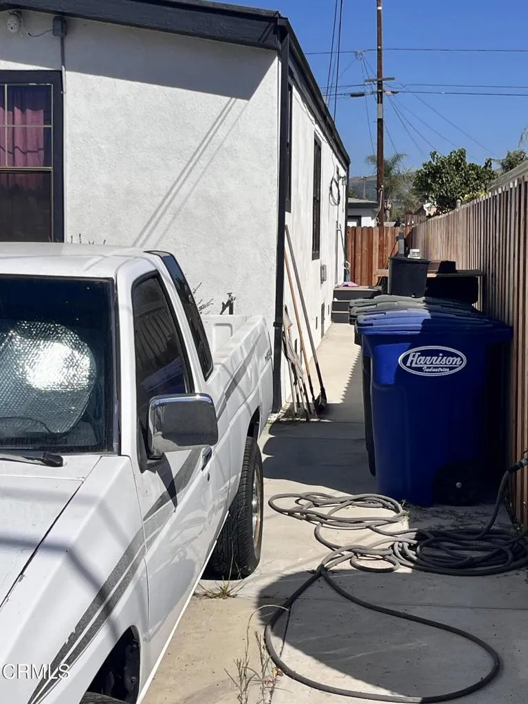 11333 Azahar Street Ventura, CA 93004