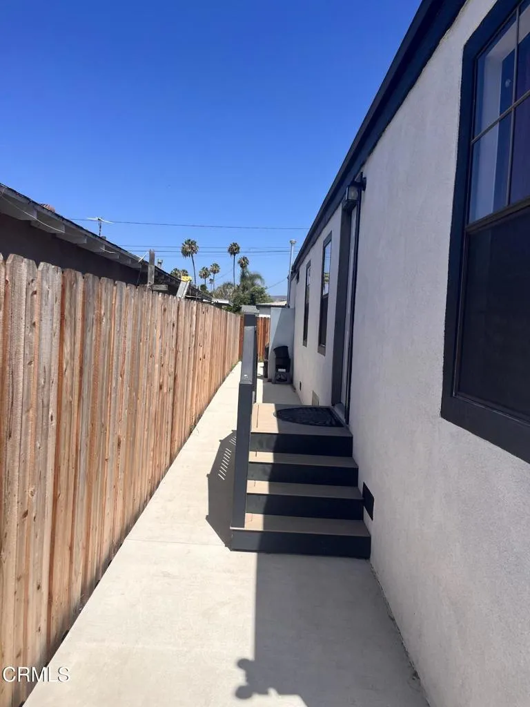 11333 Azahar Street Ventura, CA 93004
