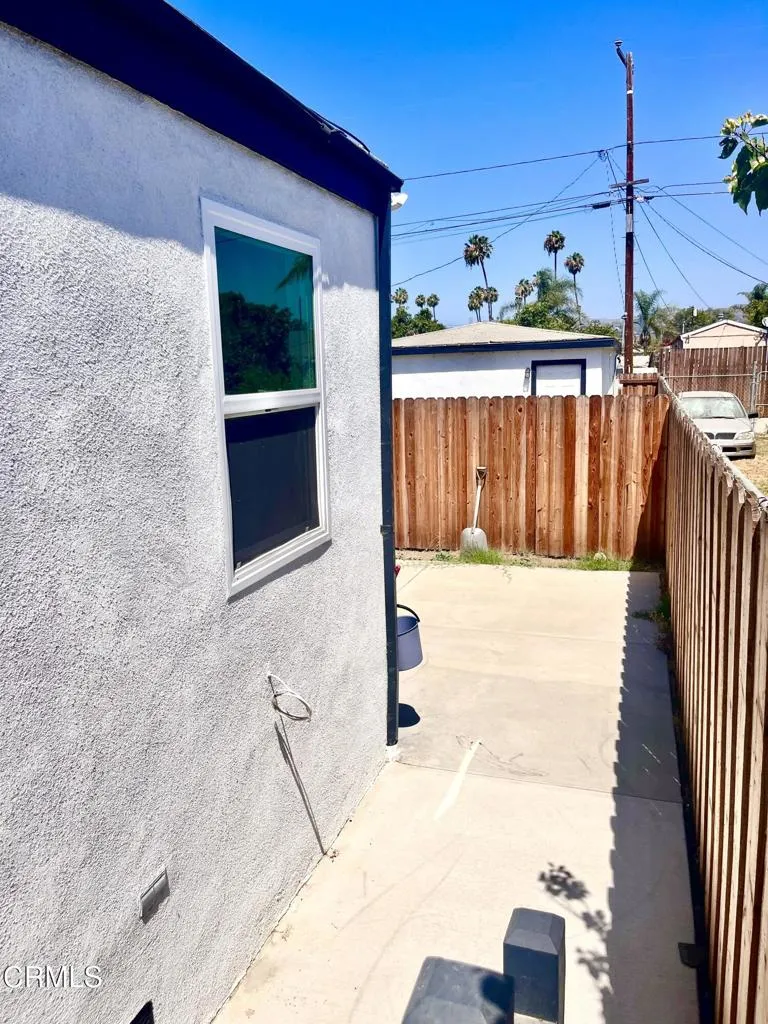 11333 Azahar Street Ventura, CA 93004