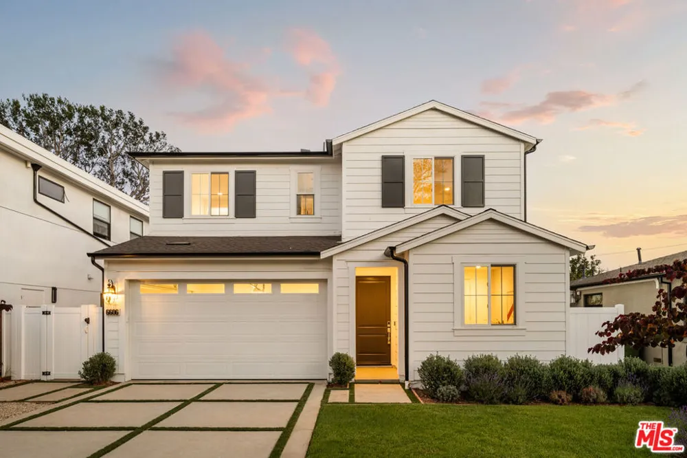 6606 W 80th Place Los Angeles, CA 90045