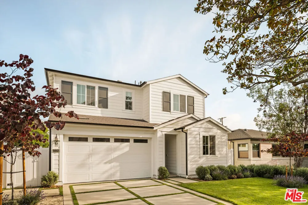 6606 W 80th Place Los Angeles, CA 90045
