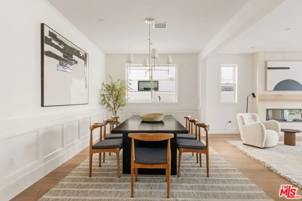 6606 W 80th Place Los Angeles, CA 90045