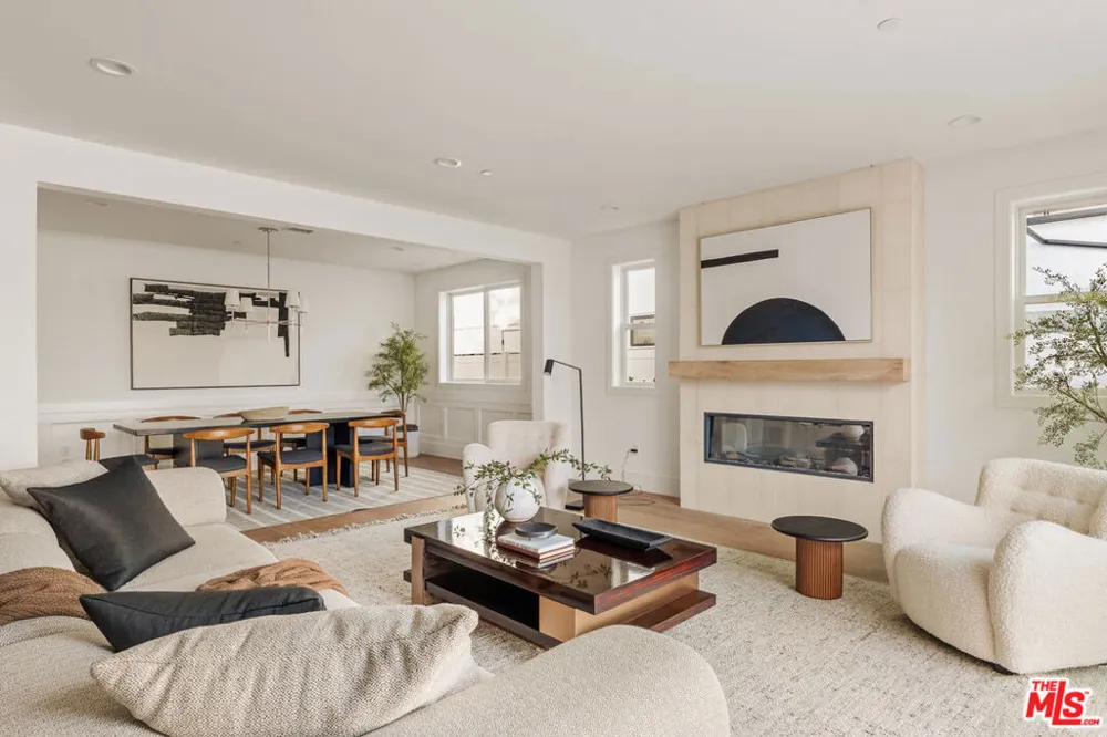 6606 W 80th Place Los Angeles, CA 90045