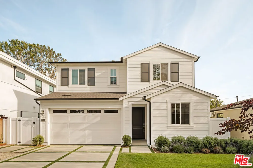 6606 W 80th Place Los Angeles, CA 90045