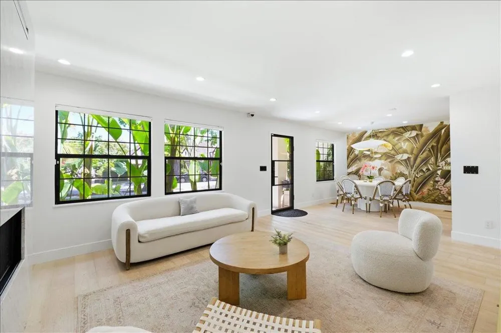 1031 Almanor Avenue Menlo Park, CA 94025