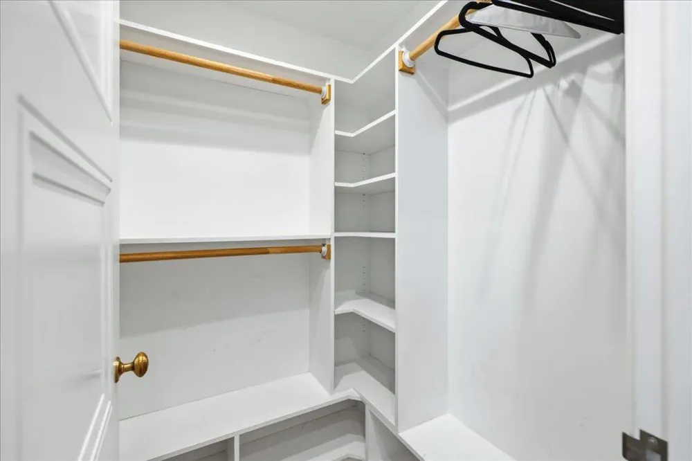 1031 Almanor Avenue Menlo Park, CA 94025