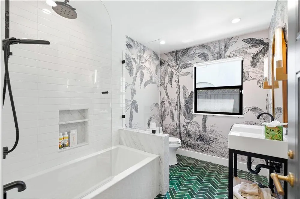 1031 Almanor Avenue Menlo Park, CA 94025