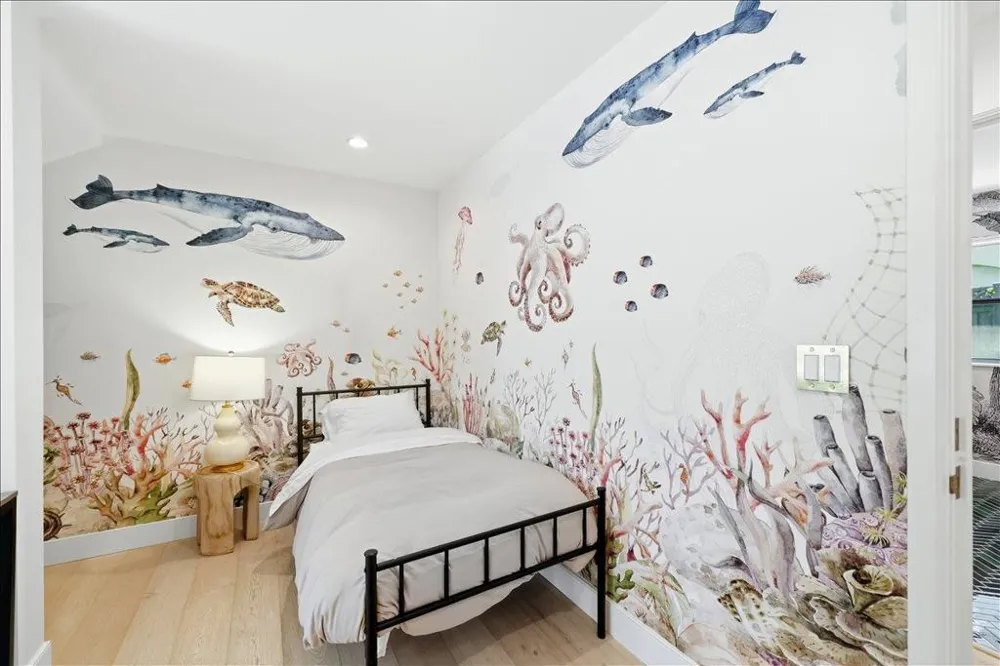 1031 Almanor Avenue Menlo Park, CA 94025