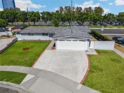 13471 Greentree Avenue