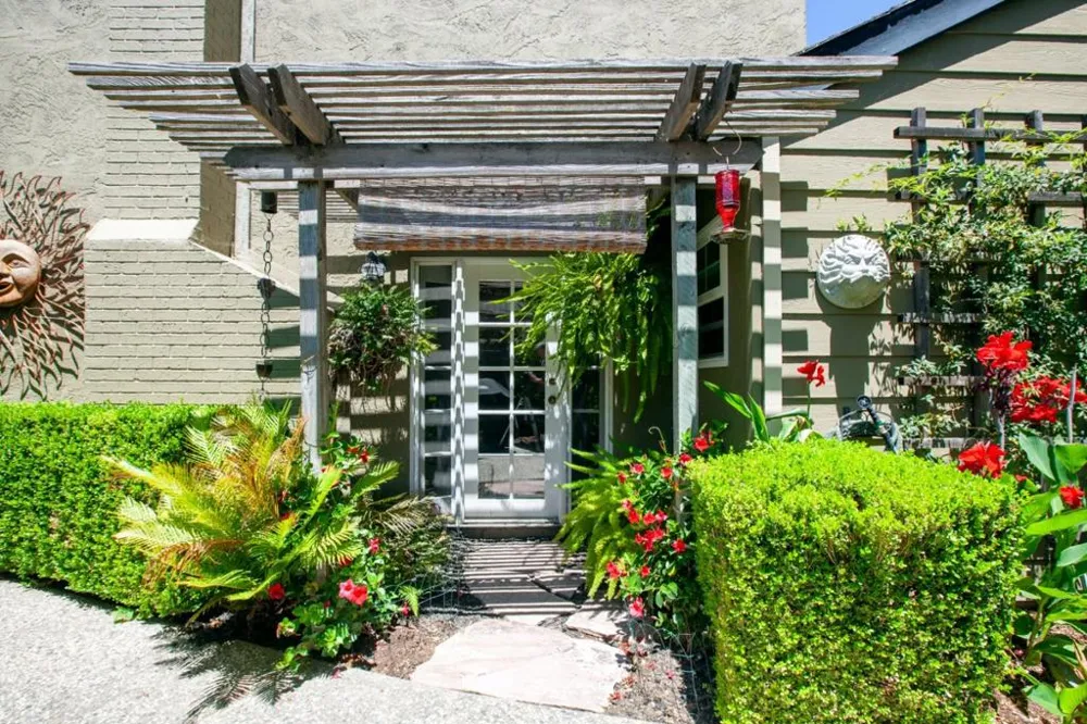 1600 Anson Court Gilroy, CA 95020