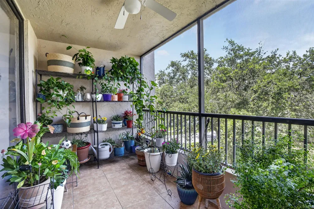 7500 NW 1st Court #302-3 Plantation, FL 33317