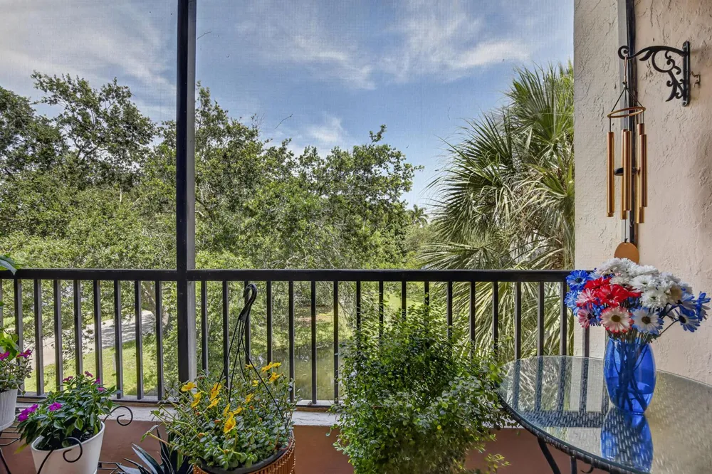 7500 NW 1st Court #302-3 Plantation, FL 33317