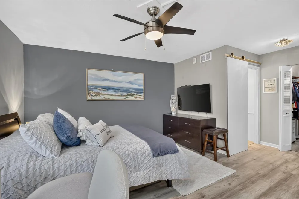 7500 NW 1st Court #302-3 Plantation, FL 33317