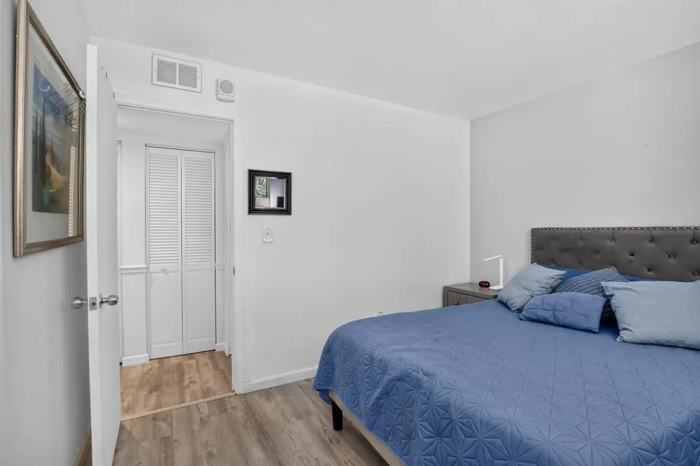 7500 NW 1st Court #302-3 Plantation, FL 33317