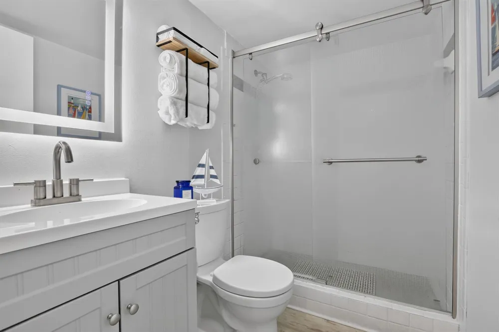 7500 NW 1st Court #302-3 Plantation, FL 33317