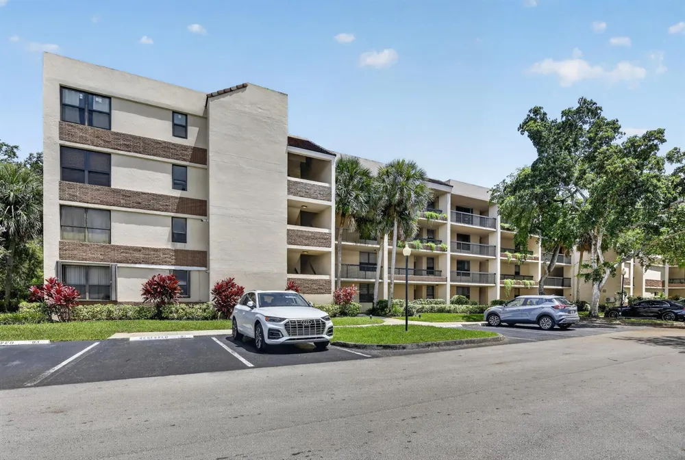 7500 NW 1st Court #302-3 Plantation, FL 33317