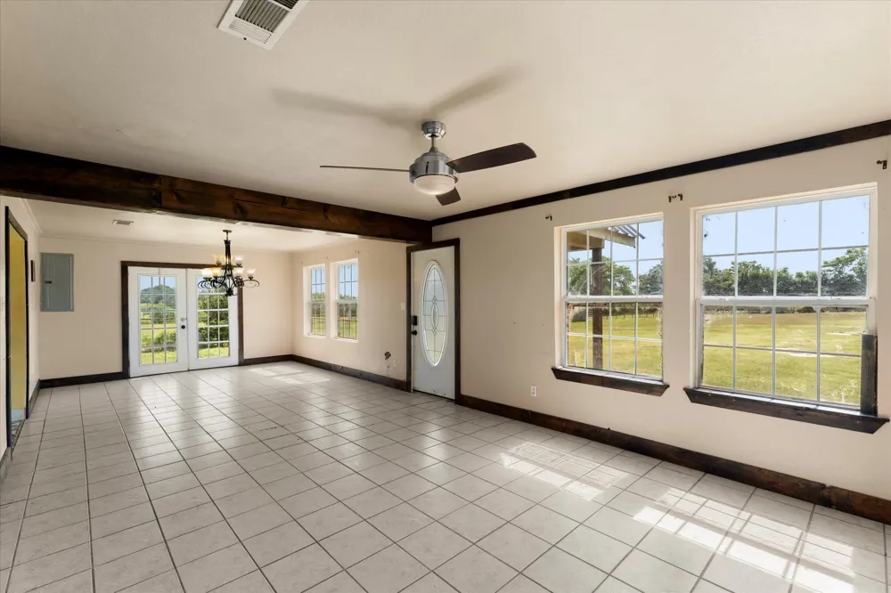 11465 County Road 3904 Athens, TX 75752