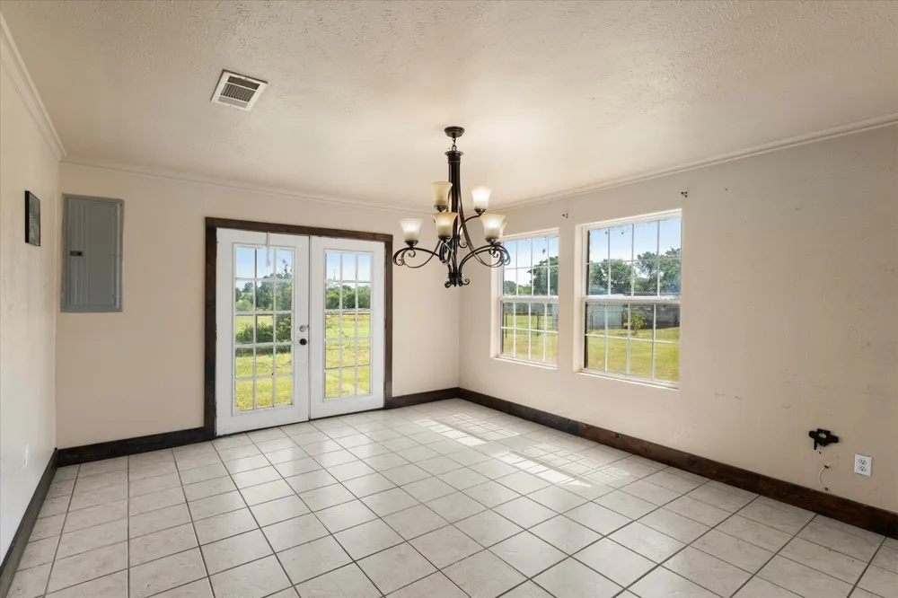 11465 County Road 3904 Athens, TX 75752