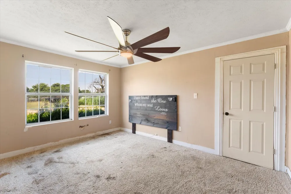 11465 County Road 3904 Athens, TX 75752