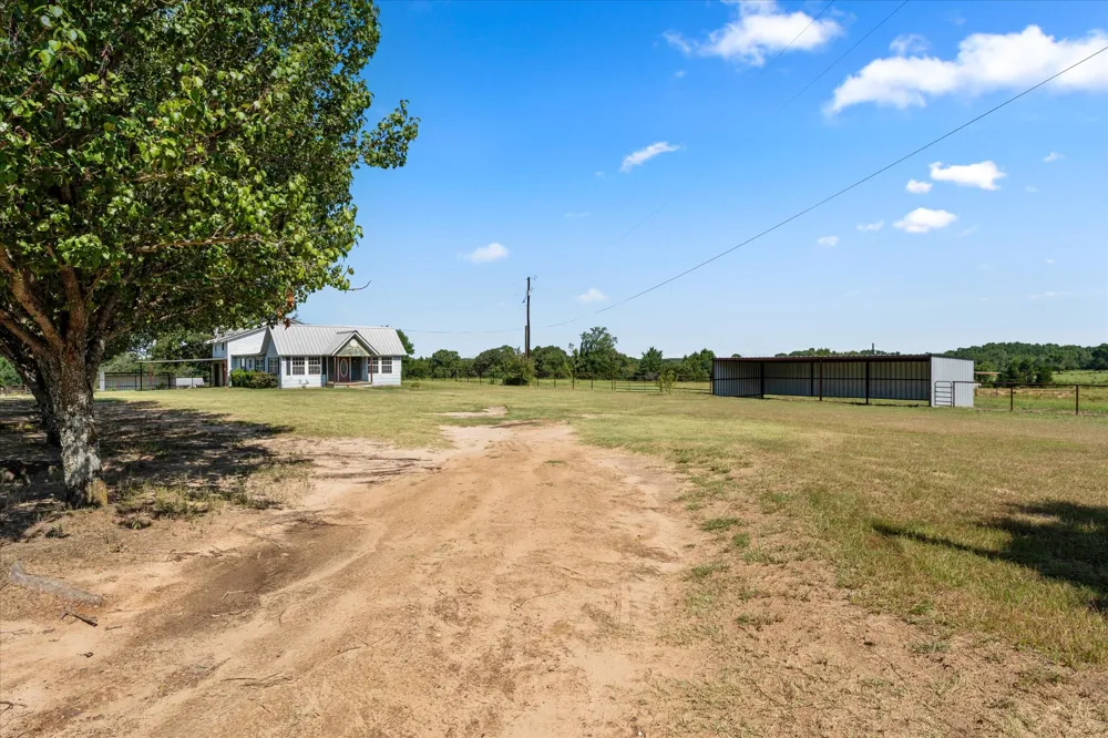 11465 County Road 3904 Athens, TX 75752