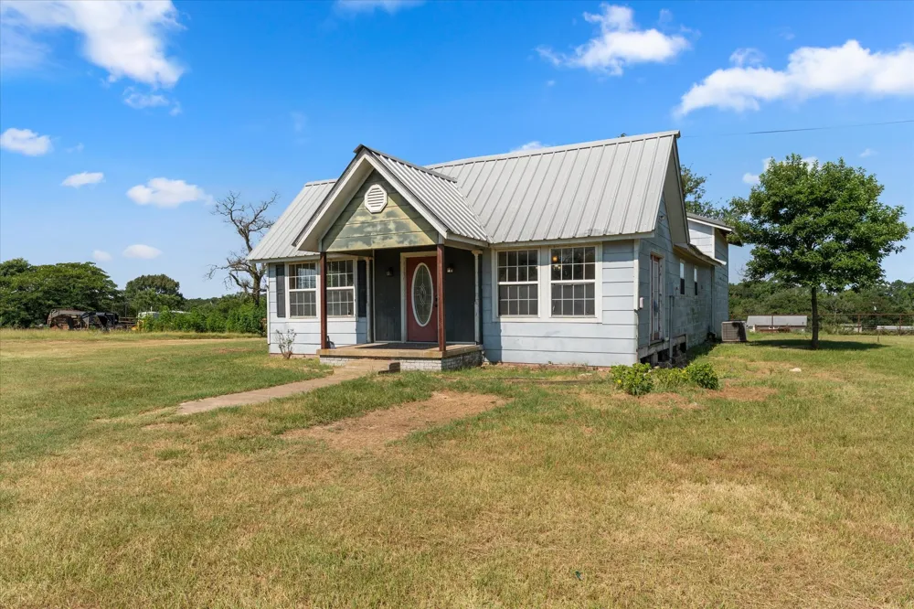 11465 County Road 3904 Athens, TX 75752