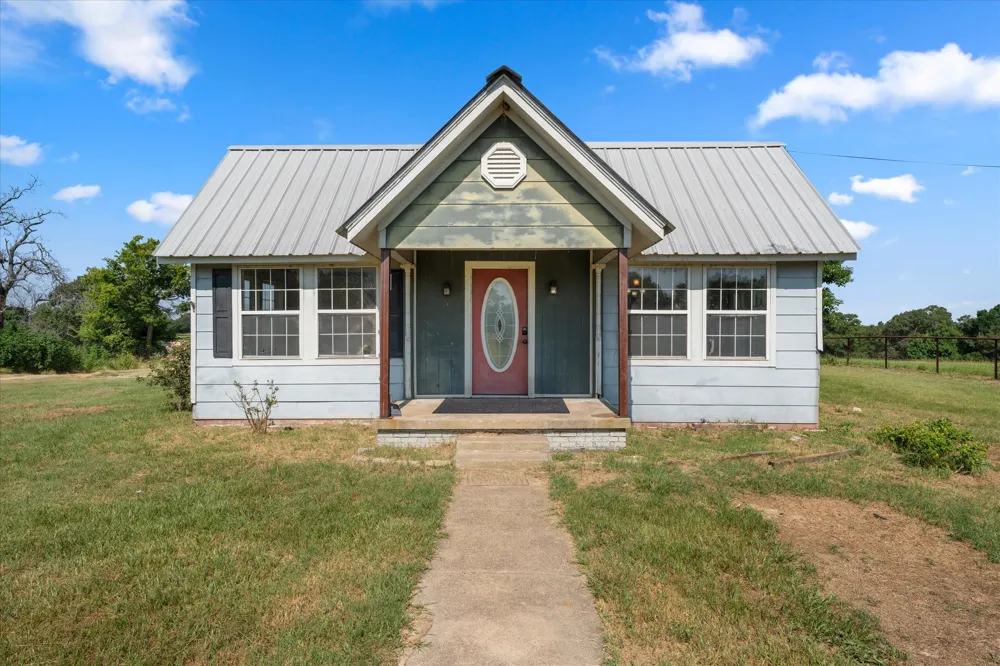 11465 County Road 3904 Athens, TX 75752