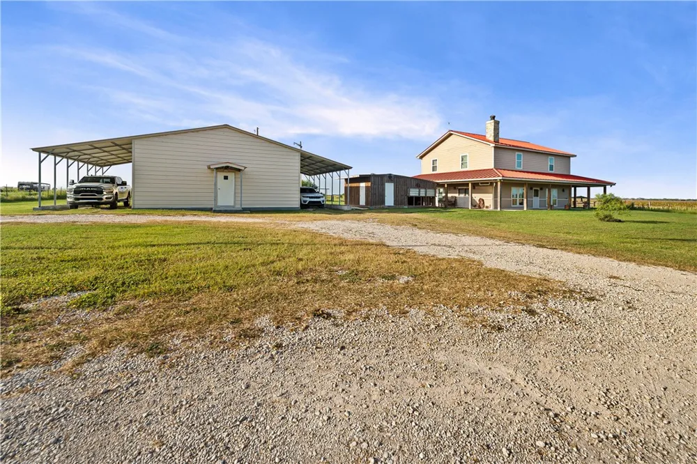 15324 County Road 1196 Sinton, TX 78387
