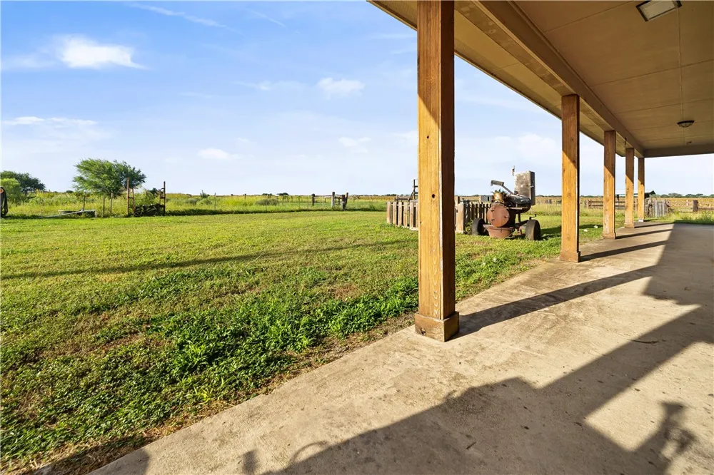 15324 County Road 1196 Sinton, TX 78387