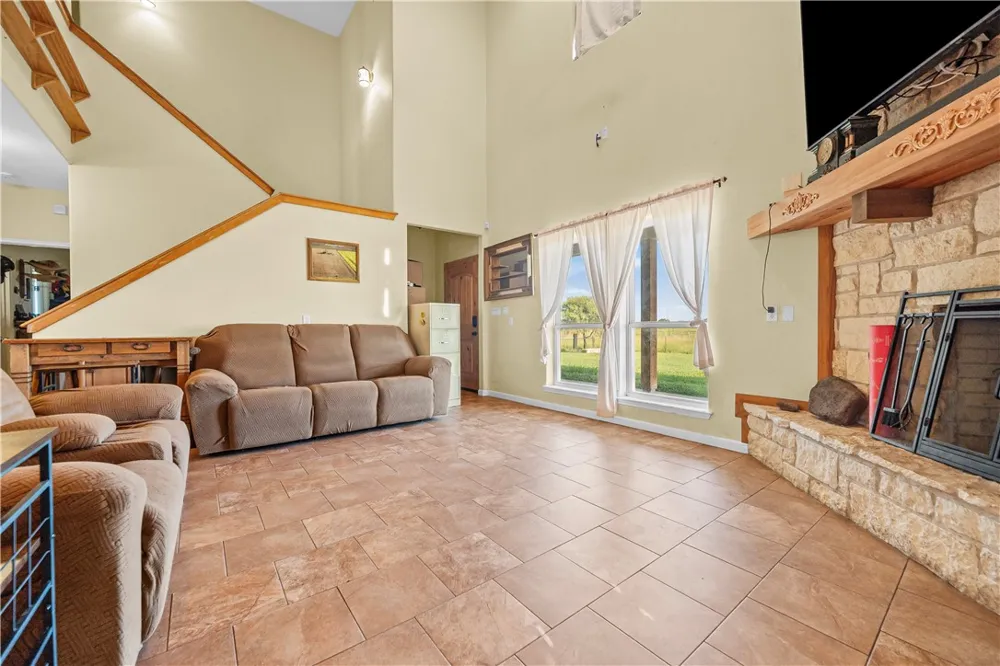 15324 County Road 1196 Sinton, TX 78387