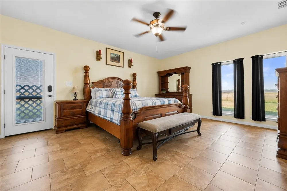 15324 County Road 1196 Sinton, TX 78387