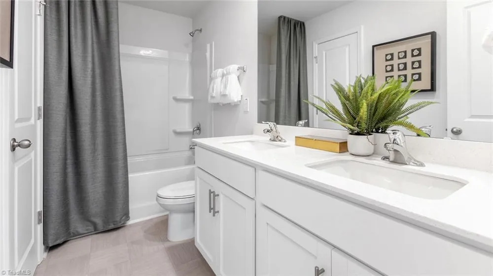 205 Hungerford Boulevard Jamestown, NC 27282