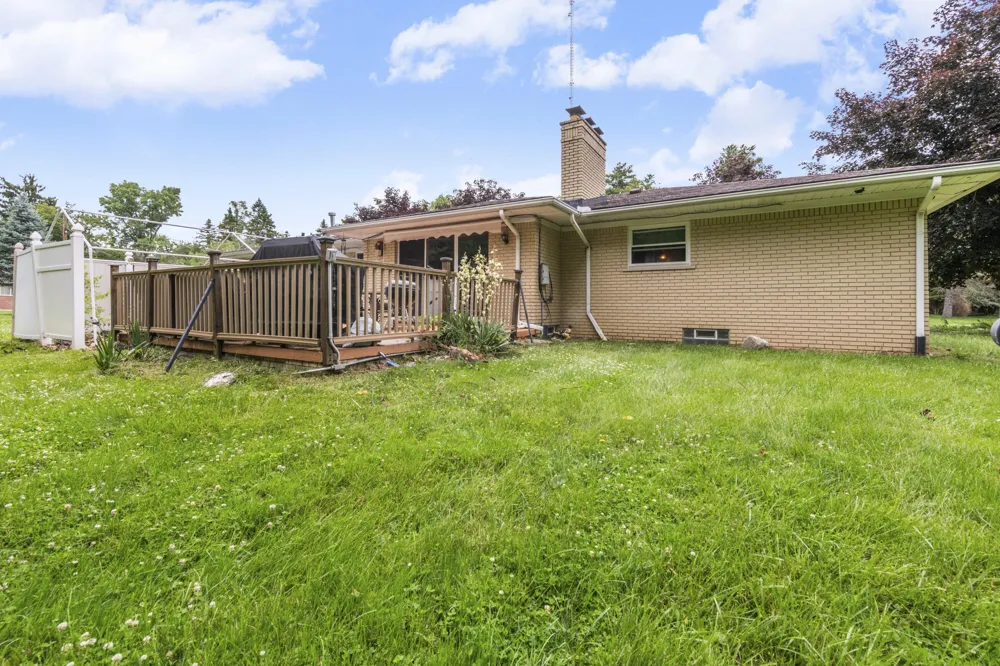24319 Tamarack Trail Southfield City, MI 48075