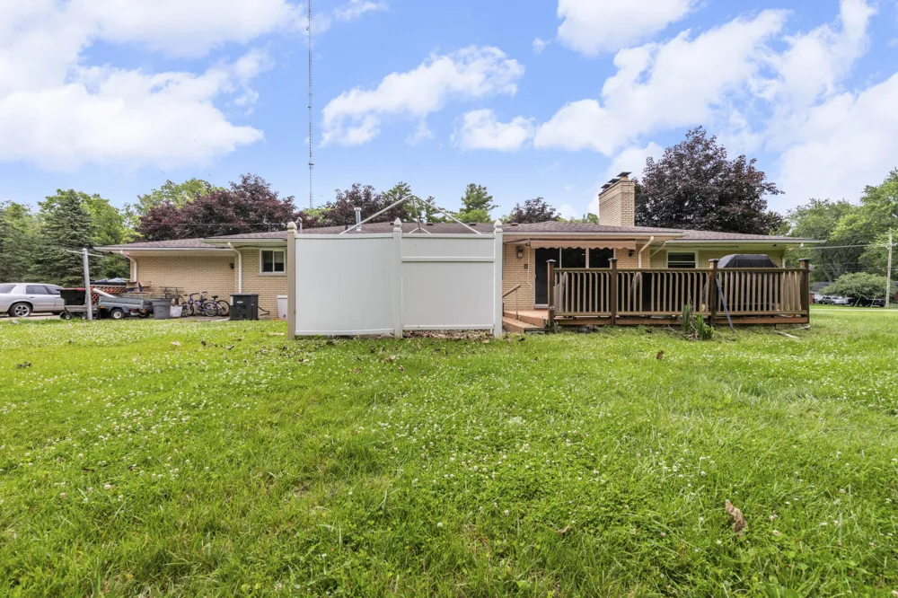 24319 Tamarack Trail Southfield City, MI 48075