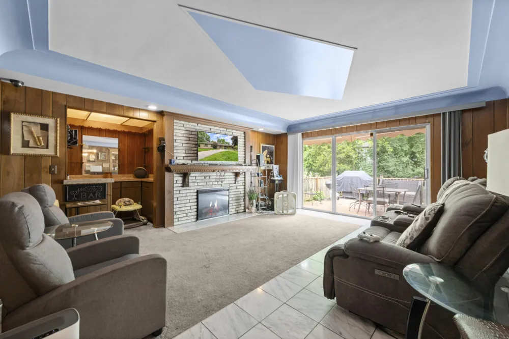 24319 Tamarack Trail Southfield City, MI 48075