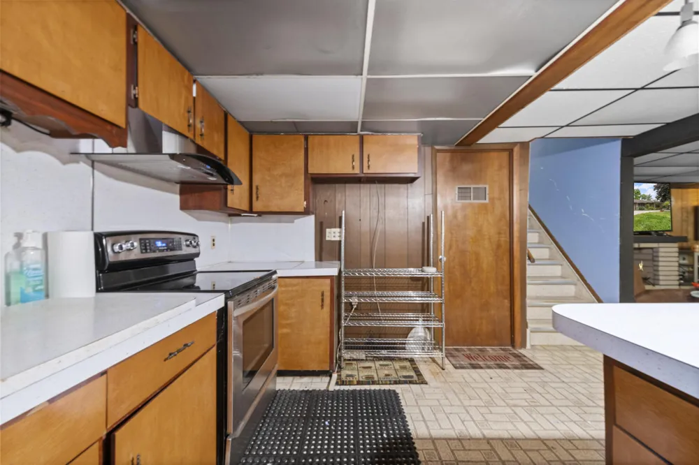 24319 Tamarack Trail Southfield City, MI 48075