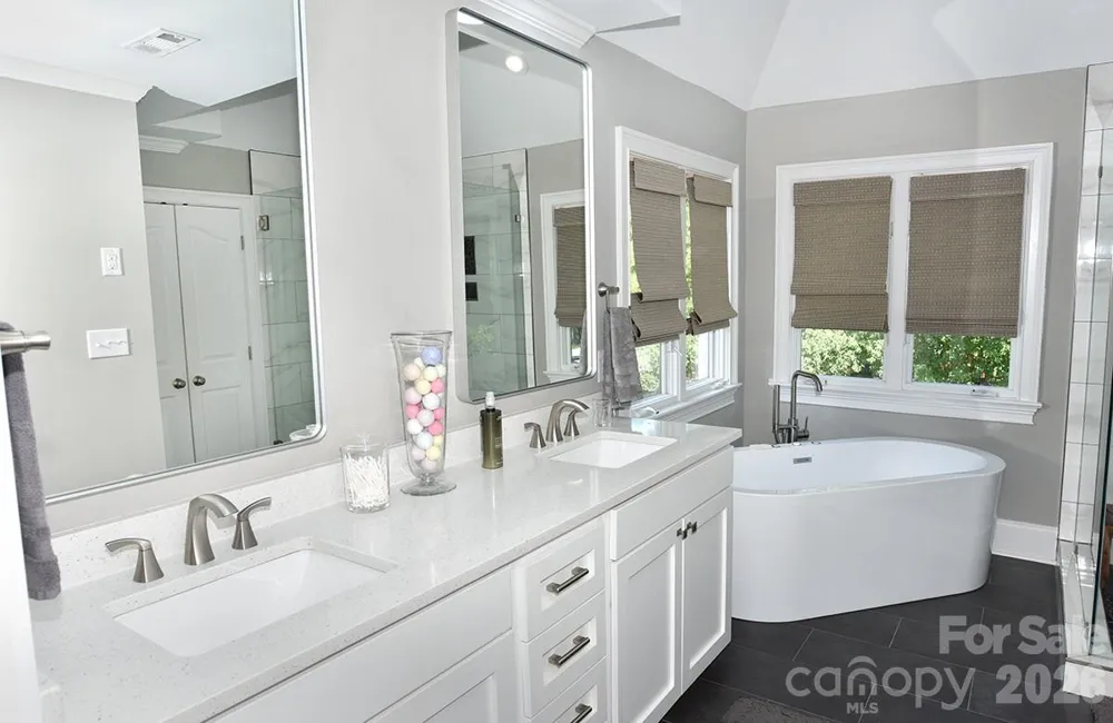 18719 Cannon Crossing Way Davidson, NC 28036