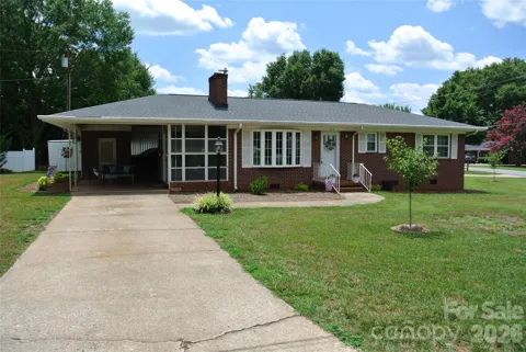 106 Freeman Street