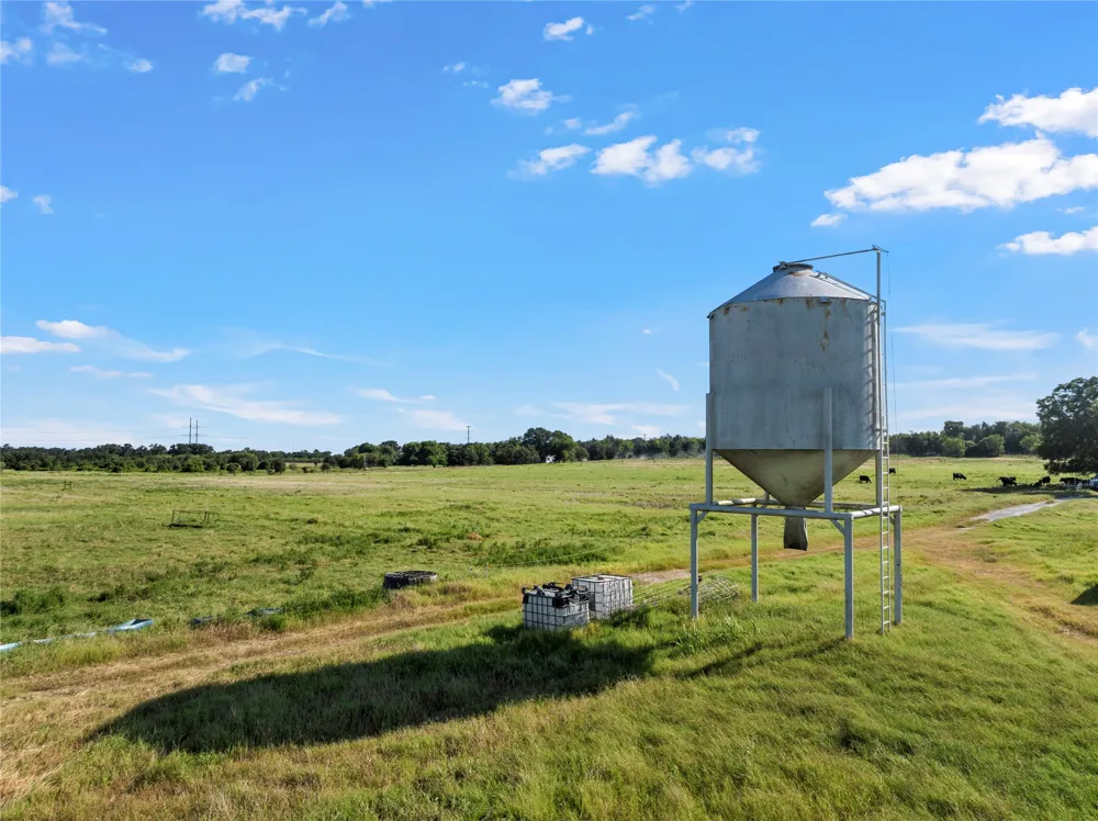729 HCR 2224 E Aquilla, TX 76622