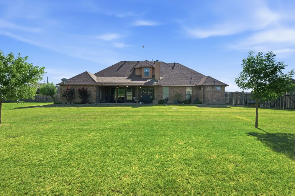 102 Brock Court Millsap, TX 76066