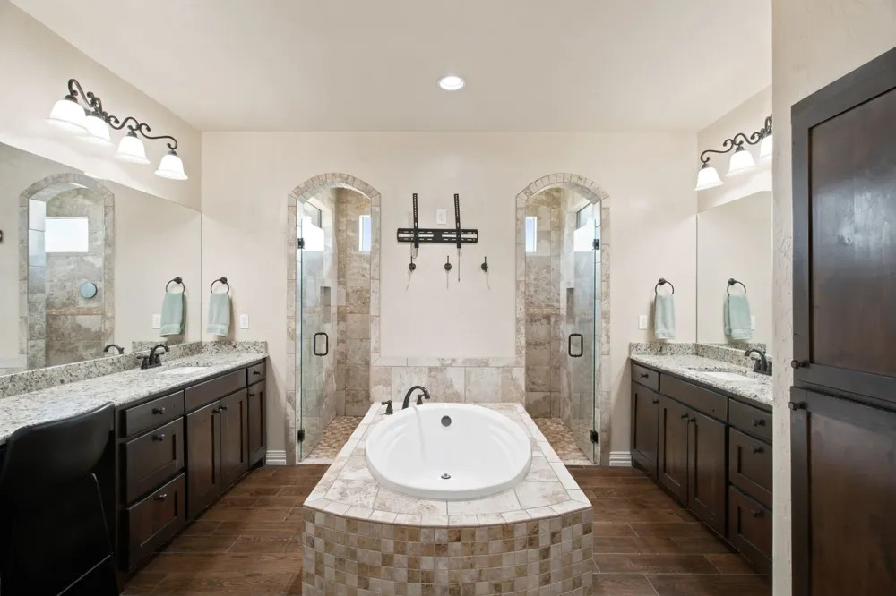 102 Brock Court Millsap, TX 76066
