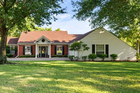 716 Meadow Drive