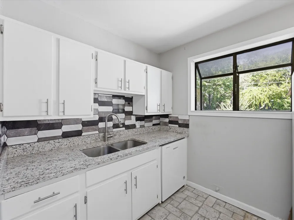 1314 Bennett Drive Arlington, TX 76013