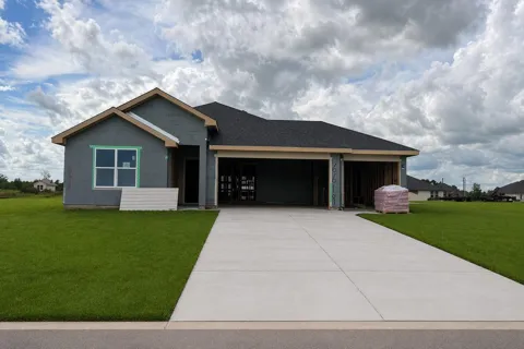 6610 Kingfisher Lane