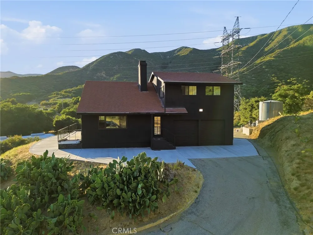 38735 San Francisquito Canyon Road Green Valley, CA 91390