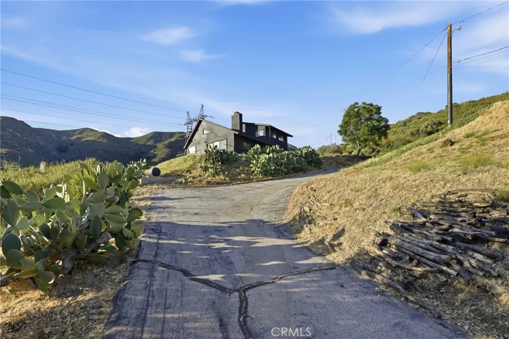 38735 San Francisquito Canyon Road Green Valley, CA 91390