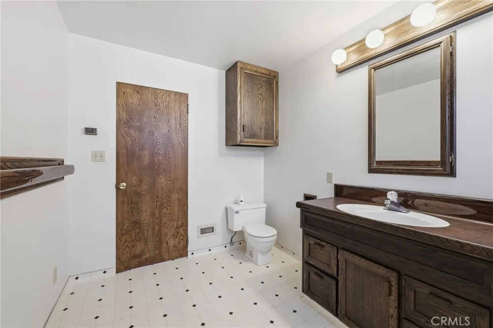 38735 San Francisquito Canyon Road Green Valley, CA 91390