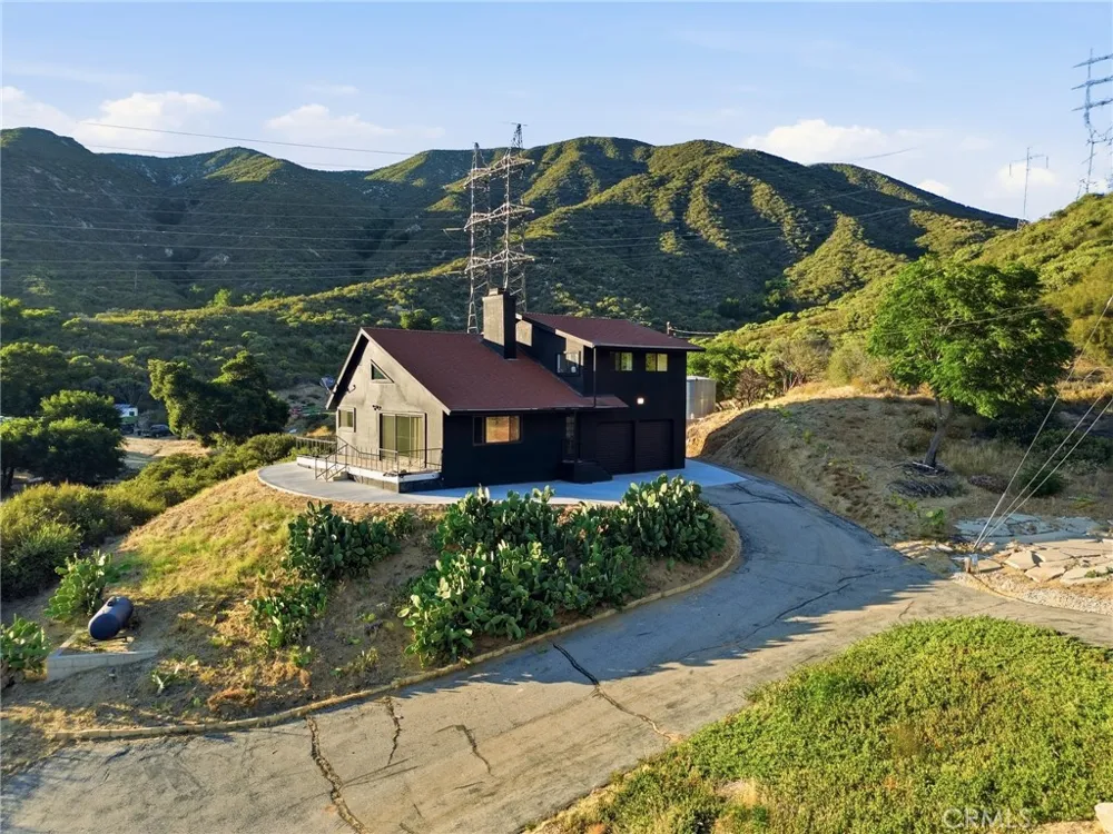 38735 San Francisquito Canyon Road Green Valley, CA 91390