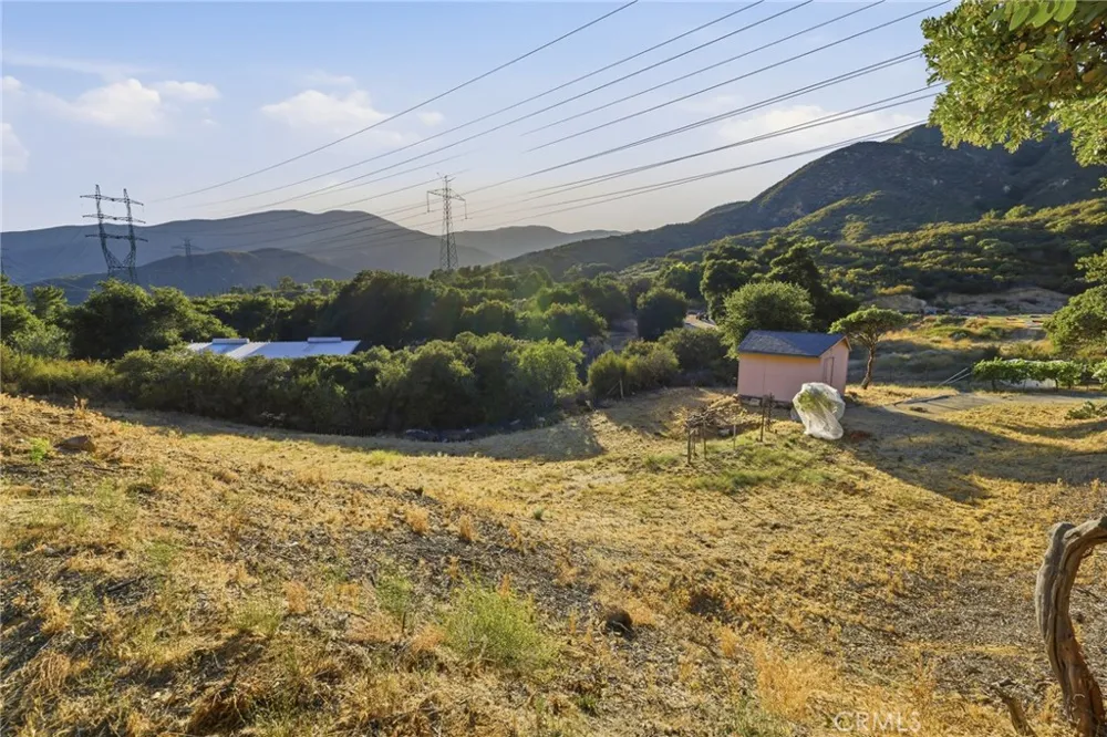 38735 San Francisquito Canyon Road Green Valley, CA 91390
