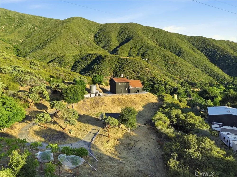38735 San Francisquito Canyon Road Green Valley, CA 91390