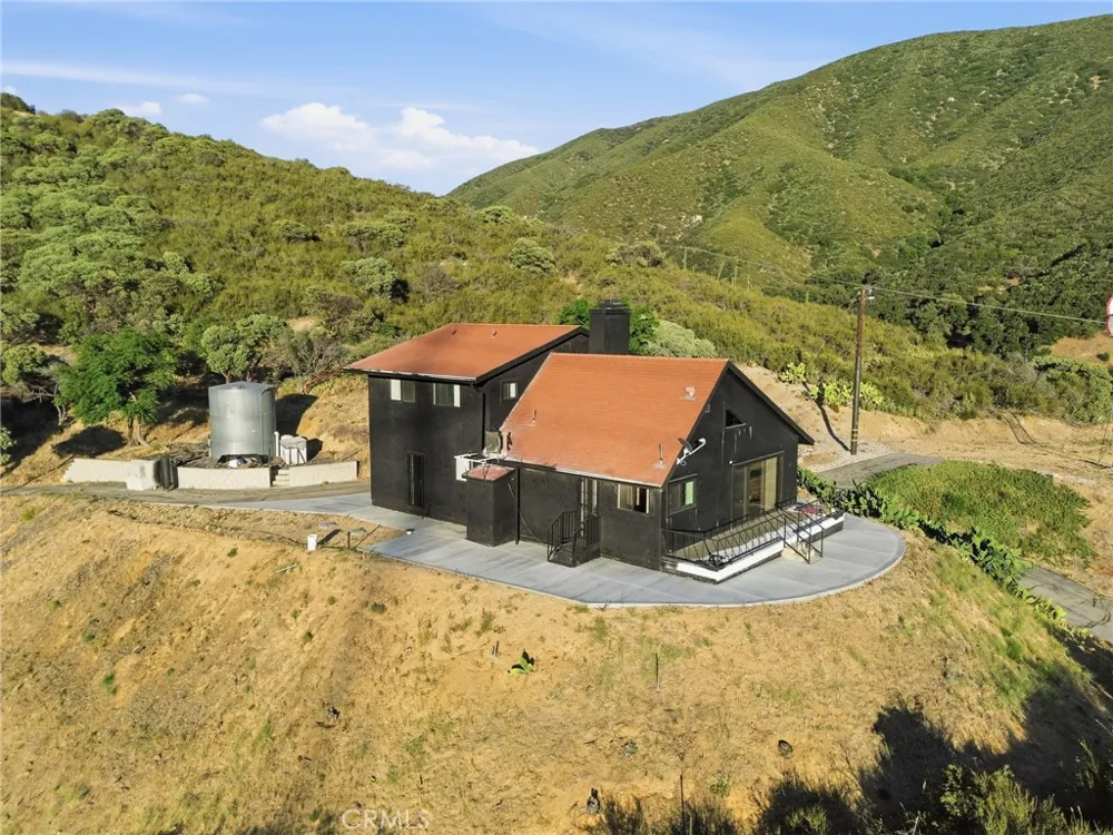 38735 San Francisquito Canyon Road Green Valley, CA 91390